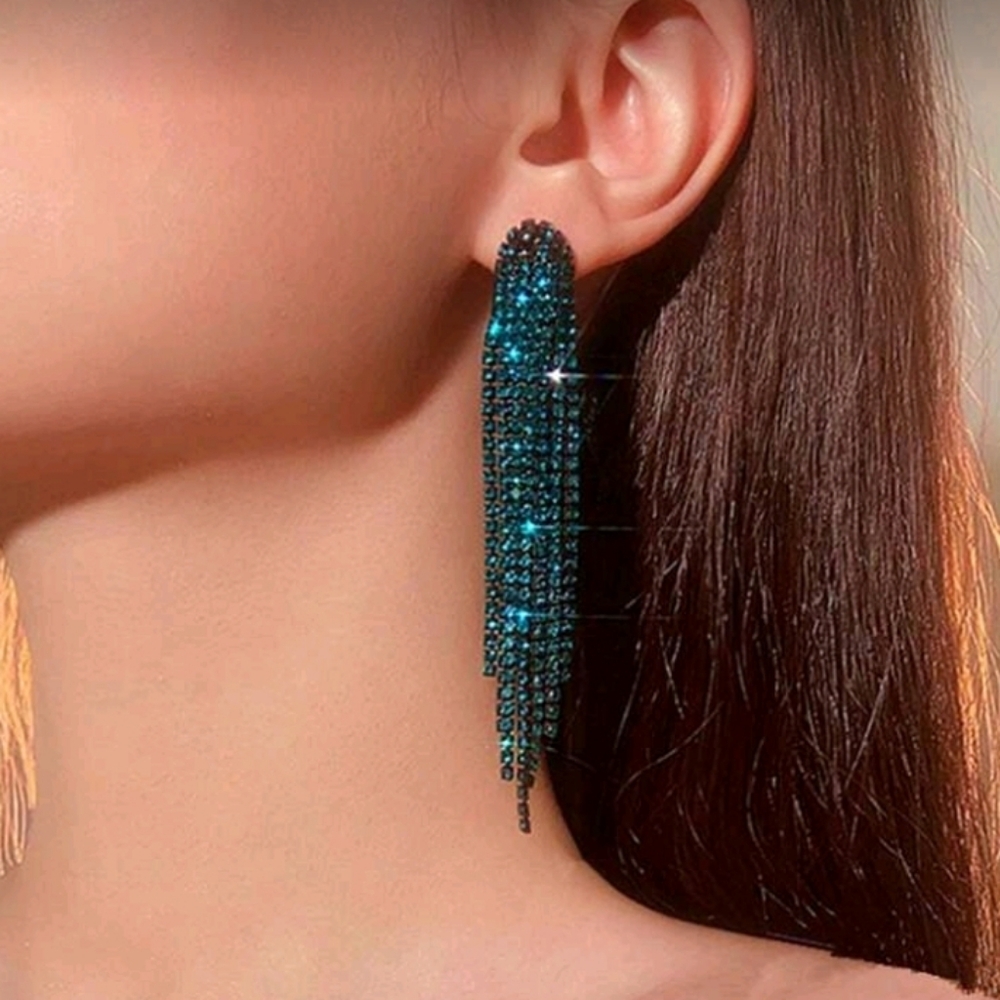 NEW! Stunning Elegant Green Crystal Tassel Fringe Dangle Drop Post Earrings